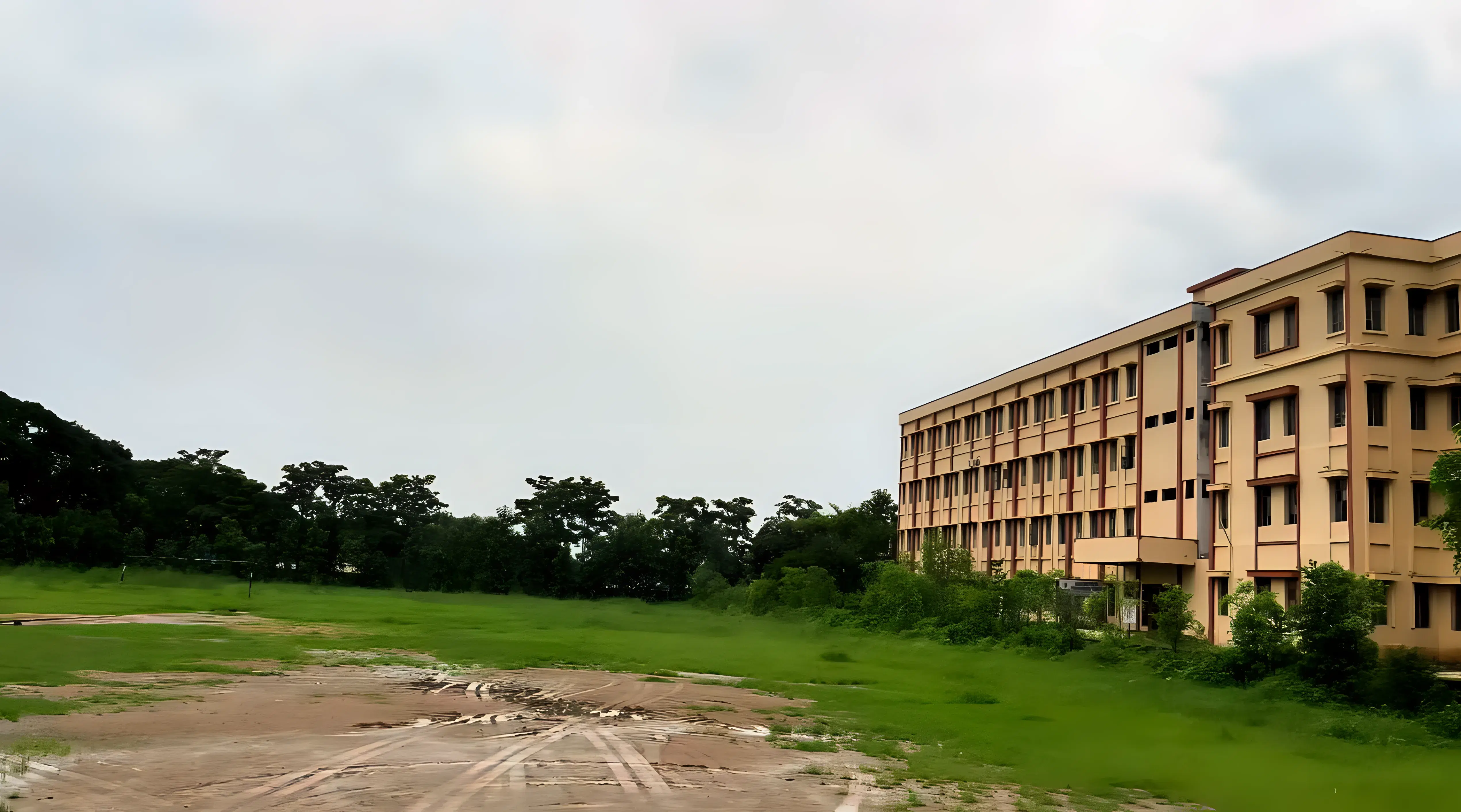 Balaji Institute of Technology and Science Warangal campus photo 4